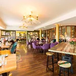 Mercure Hotel 3*