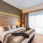 Mercure 3*