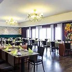 Mercure 3*