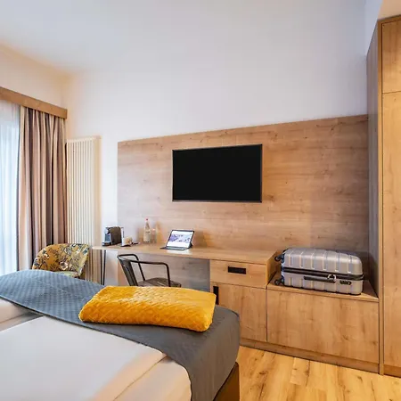 Otel Mercure 3*